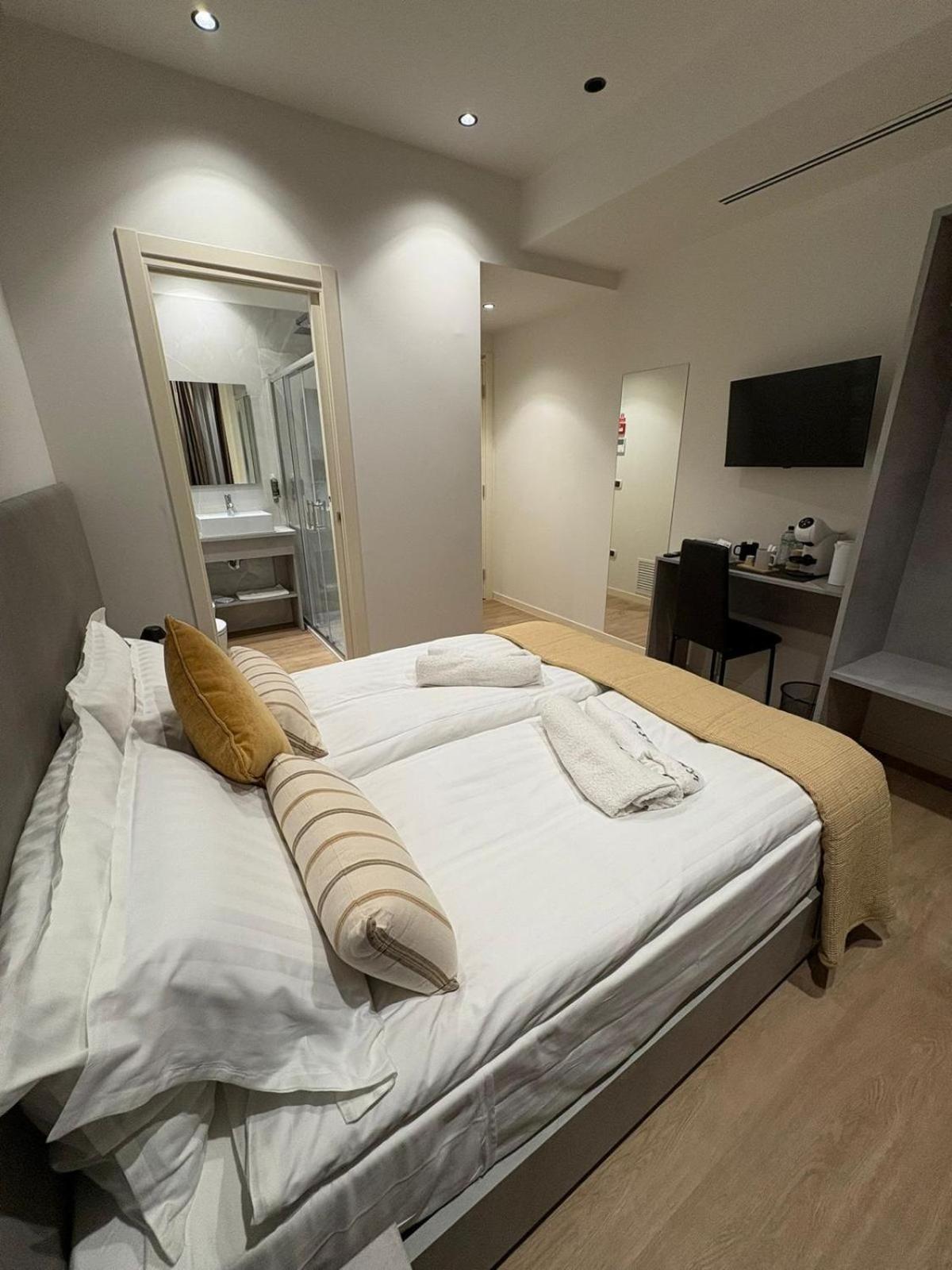 Hotel Labienbi' à Cosenza Extérieur photo