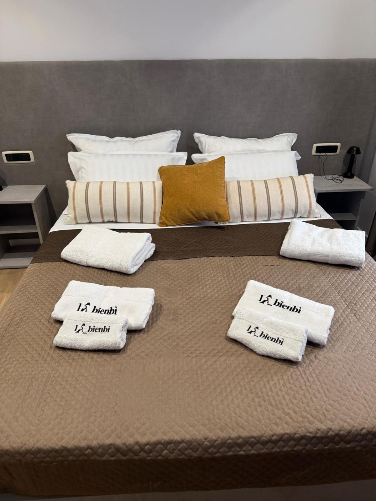 Hotel Labienbi' à Cosenza Extérieur photo